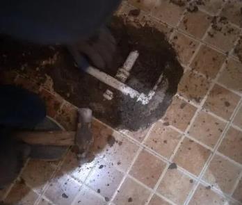 越秀卫生间漏水维修公司为您分享下卫生间渗水如何处理及注意事项