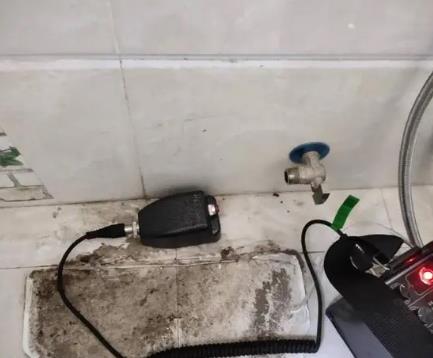 越秀屋顶漏水维修公司分享下卫生间漏水的危害及解决方法